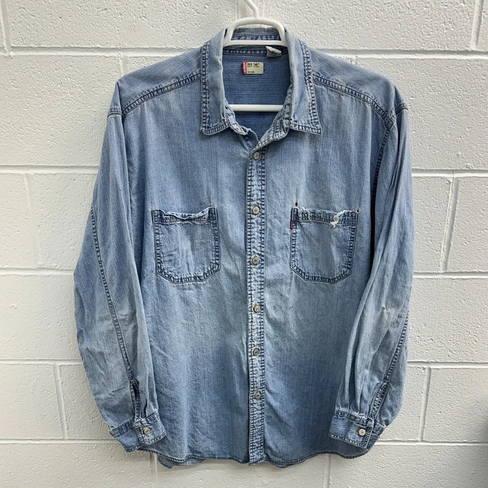 Levi's Button Down Shirt Light Wash Denim Red Tab VTG Y2K / Mens XL